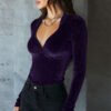 Blusa sexy de terciopelo de color liso con escote en V para mujer