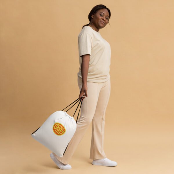 all-over-print-drawstring-bag-white-front-692c8bcb3a794.jpg Mochila con cordones