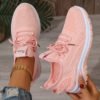 Zapatillas de deporte de malla informales de moda para mujer con tejido volador