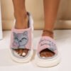 Bonitas pantuflas de casa con gatitos de dibujos animados para mujer